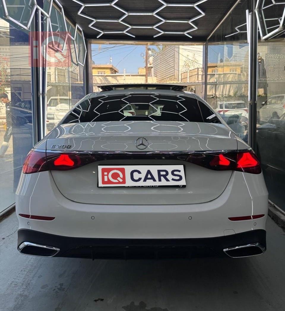 مرسيدس بنز E-Class